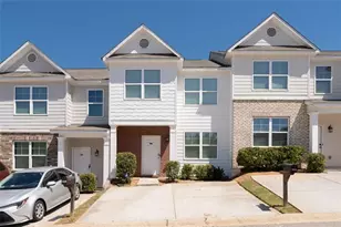 2813 Laurel Ridge Cir, Atlanta, GA 30344 - Photo 2