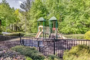 4175 Howell Park Rd, Duluth, GA 30096 - Photo 32