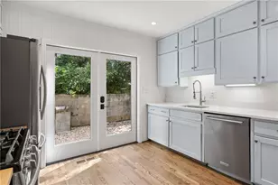 4573 Club Cir NE, Atlanta, GA 30319 - Photo 16