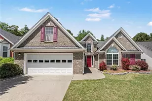 1576 Dunton Green Way, Lawrenceville, GA 30043 - Photo 2