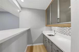 375 Creekside Ct, Roswell, GA 30076 - Photo 16