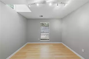 375 Creekside Ct, Roswell, GA 30076 - Photo 28