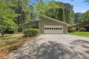 375 Creekside Ct, Roswell, GA 30076 - Photo 6