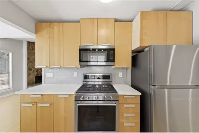 375 Creekside Court, Roswell, GA 30076 - Photo 22