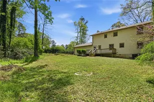 532 Valley Woods Cir SE, Conyers, GA 30094 - Photo 8