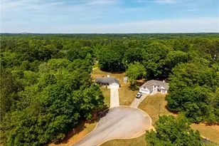 110 Morrow Ct, Bethlehem, GA 30620 - Photo 2