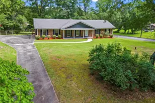 8415 Ridge Rd, Fairburn, GA 30213 - Photo 2