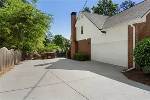 7585 Hunters Woods Dr, Atlanta, GA 30350 - Photo 44