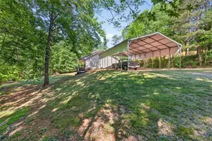 386 Ridgewood Dr, Pendergrass, GA 30567 - Photo 4