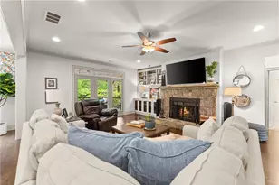 1247 Sterling Lake Dr, Jefferson, GA 30549 - Photo 14
