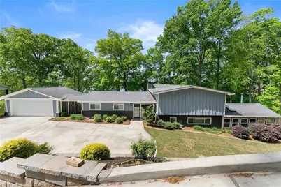 103 Mandalay Road, Gainesville, GA 30501 - Photo 8
