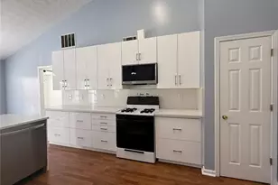 2029 Manor Oak Ln, Buford, GA 30519 - Photo 12