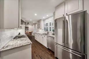 5592 Colton Dr, Atlanta, GA 30342 - Photo 8