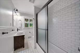 5592 Colton Dr, Atlanta, GA 30342 - Photo 26
