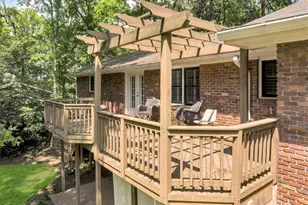 5592 Colton Dr, Atlanta, GA 30342 - Photo 38