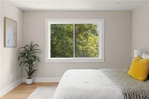 1679 Oak Ln NE, Atlanta, GA 30329 - Photo 10