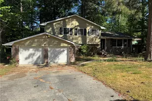1130 Buckhurst Dr, Atlanta, GA 30349 - Photo 2