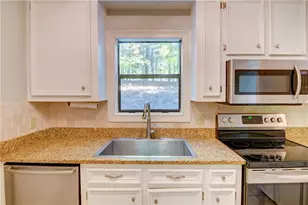 930 Timber Lake Trail, Cumming, GA 30041 - Photo 10