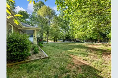 9160 Lakeside Way, Gainesville, GA 30506 - Photo 18