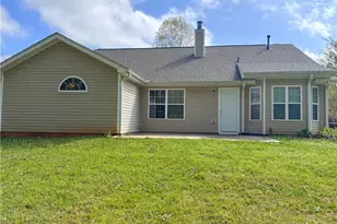 317 Peachtree Cir, Hampton, GA 30228 - Photo 4