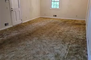 2212 Colonial Cir, Gainesville, GA 30501 - Photo 4