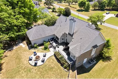2169 NE Indian Shoals Drive, Loganville, GA 30052 - Photo 2
