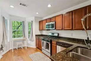 4040 Riverlook Pkwy SE, Marietta, GA 30067 - Photo 8