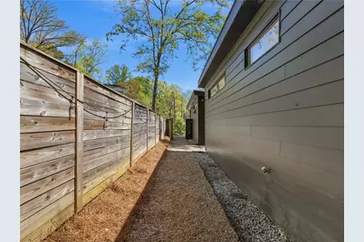 671 Clover St. SW, Atlanta, GA 30310 - Photo 36