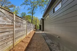 671 Clover St SW, Atlanta, GA 30310 - Photo 36