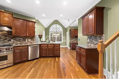 711 Ashley Wilkes Way, Loganville, GA 30052 - Photo 16