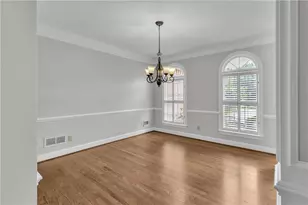 1085 Castle Pointe Ln, Grayson, GA 30017 - Photo 8