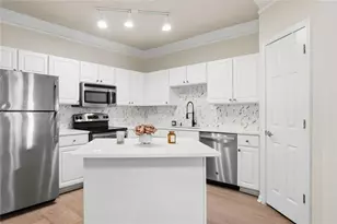 1850 Cotillion Dr, Dunwoody, GA 30338 - Photo 4