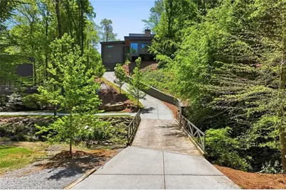 575 Mountain Way NE, Atlanta, GA 30342 - Photo 1