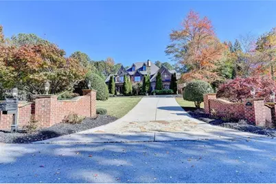 5669 Legends Club Circle, Braselton, GA 30517 - Photo 2