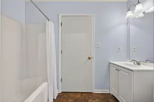 2810 Crystal Brooke Ln, Snellville, GA 30078 - Photo 4