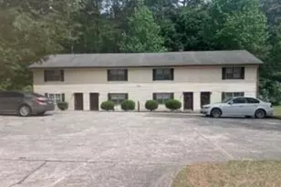 5954 Stonewall Dr, Union City, GA 30291 - Photo 6