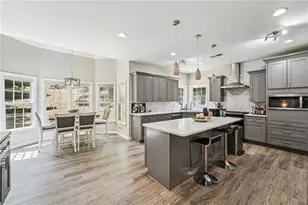 4810 Highland Lake Dr, Atlanta, GA 30349 - Photo 8