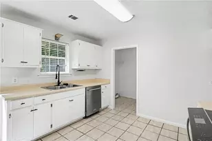 65 Belmont Cir, Covington, GA 30016 - Photo 10