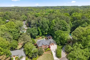 935 Ivy Falls Dr, Sandy Springs, GA 30328 - Photo 76