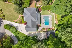 935 Ivy Falls Dr, Sandy Springs, GA 30328 - Photo 2