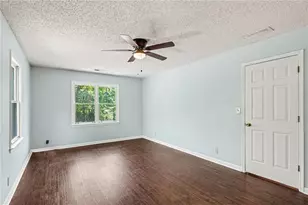 2080 Castle Lake Dr, Tyrone, GA 30290 - Photo 26