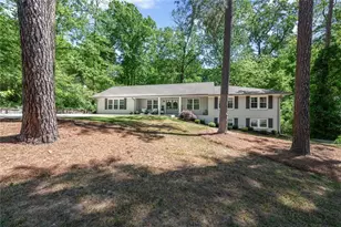 2489 Brookcliff Way NE, Atlanta, GA 30345 - Photo 2