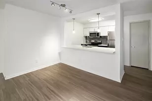 6873 Peachtree Dunwoody Rd, Atlanta, GA 30328 - Photo 6