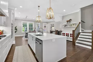1295 Markham Rd, Brookhaven, GA 30319 - Photo 10