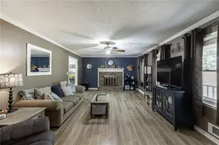 2549 Kings Pistol Ct, Grayson, GA 30017 - Photo 4