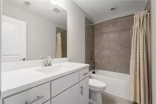 1372 Doublegate Dr, Atlanta, GA 30319 - Photo 20