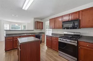 385 Kentwood Springs Dr, Hampton, GA 30228 - Photo 14
