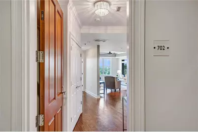 2881 Peachtree Road NE #702, Atlanta, GA 30305 - Photo 2