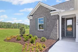 141 Kenney Wy, Locust Grove, GA 30248 - Photo 2