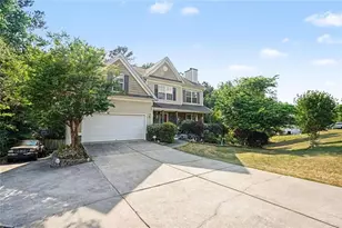5118 Ashley Falls Ct, Loganville, GA 30052 - Photo 2
